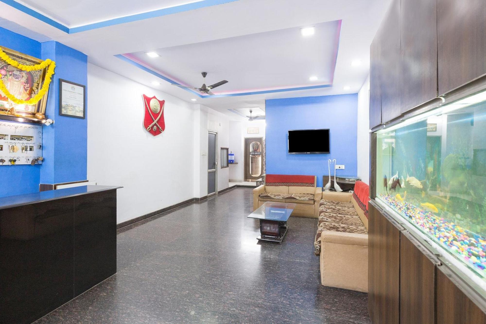 Hotel O Utsav Удайпур Екстериор снимка
